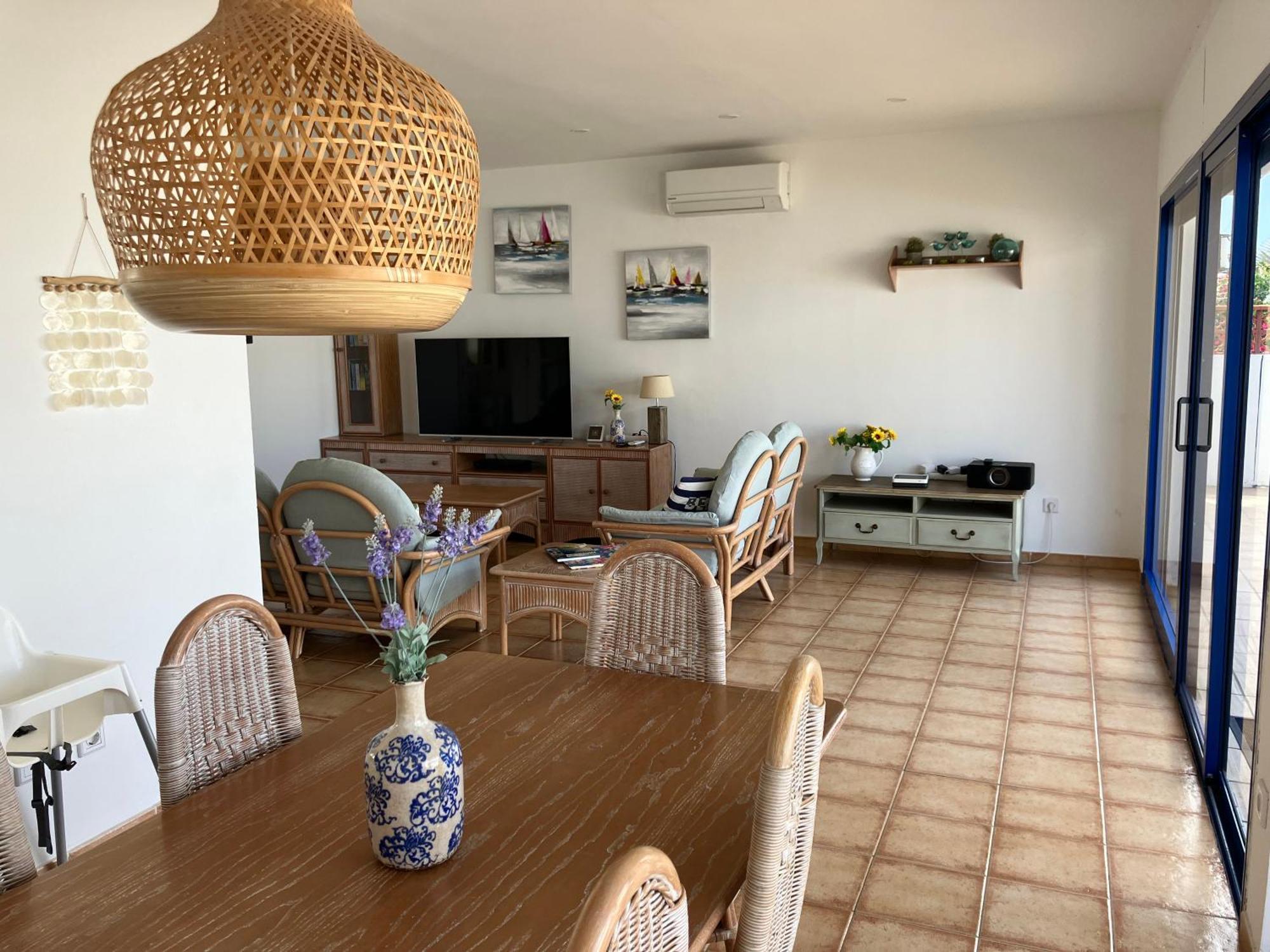 Villa House With The Heated Pool Next To Rocky Point Corralejo